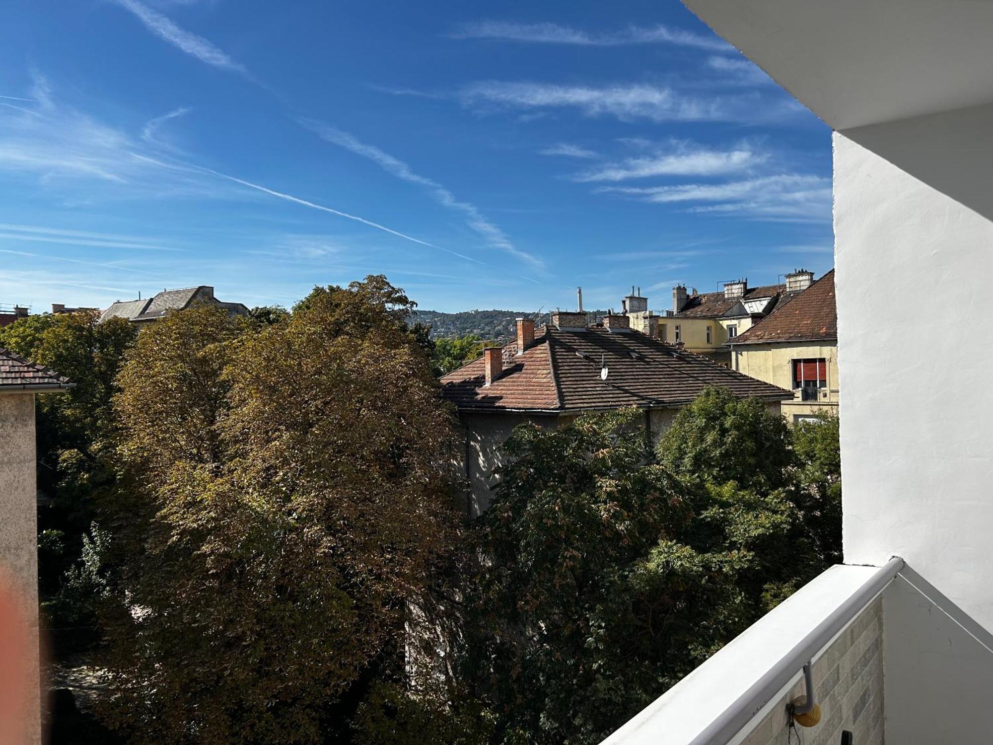 Elegant Escape By Buda Castle For Pleasure Seekers Budapest Exterior foto